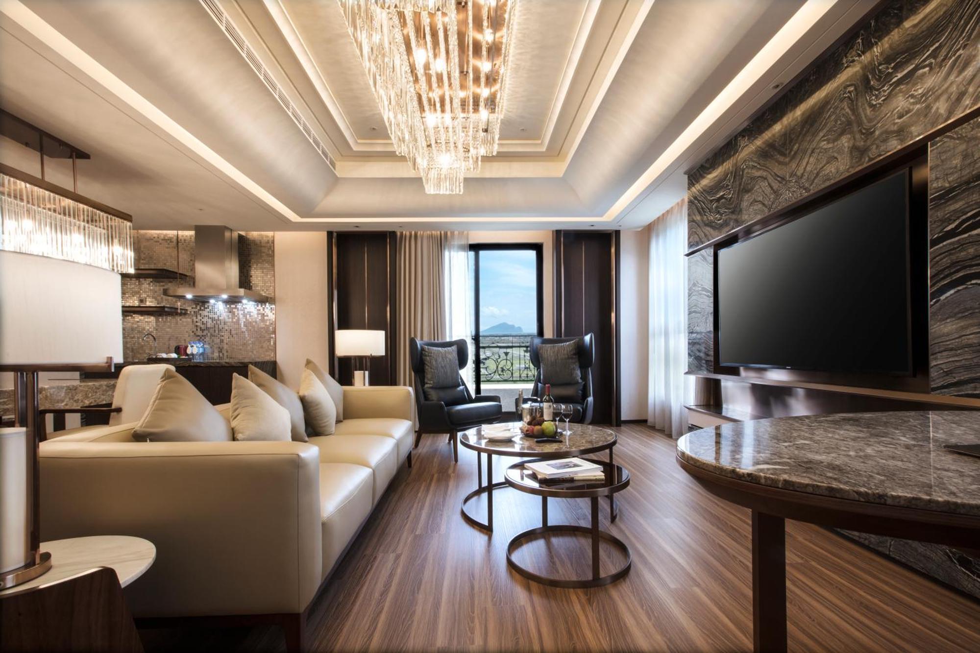 Hotel Valletta Цзяоси Экстерьер фото