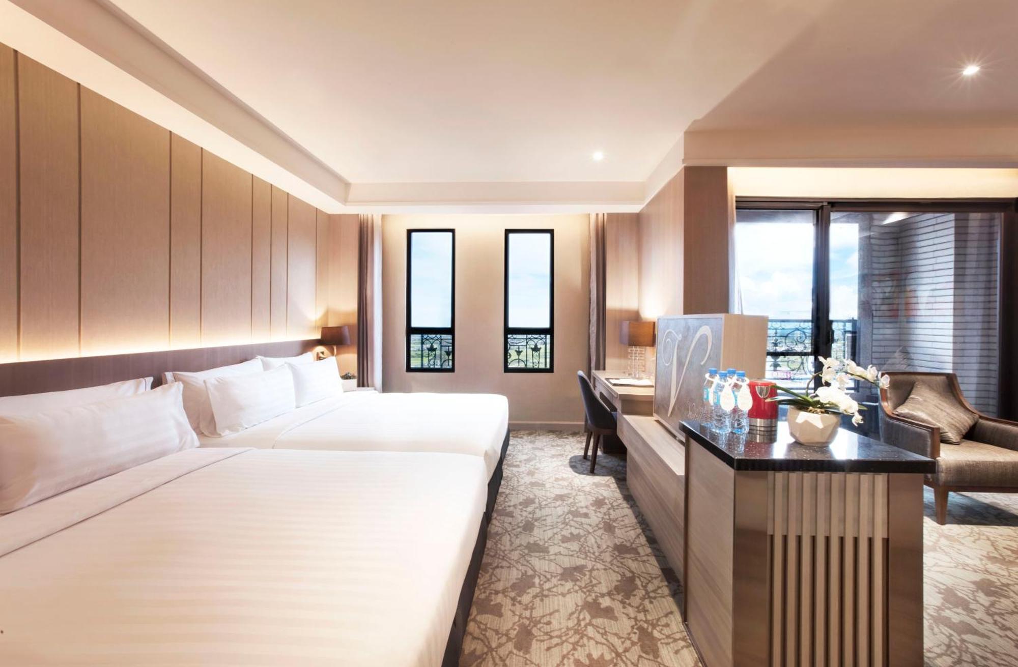 Hotel Valletta Цзяоси Экстерьер фото